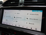 アップルカープレイやアンドロイドオートに対応!運転中にあなたがスマホでしたいことを車載ディスプレイで直接操作可能。運転に集中しながら行き方を調べたりメッセージの送受信、音楽を聴くなど多様な操作が可能!