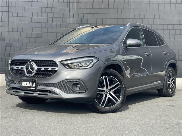 GLAクラス GLA200d 4マチック 4WD 本革シート