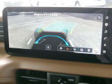 車の下も見えるんです。
