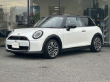 株式会社モトーレン東名横浜 【MINI NEXT】 屋内展示場、キッズルームも完備しております!!是非、ご家族でお気軽にお越し下さいませ。