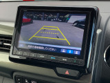 ■バックカメラ■ガイドラインが表示されるので、バック駐車が苦手な方でも安心です!ギアをリバースに入れれば自動的に切り換わりますので、面倒な操作も不要です♪狭い駐車場もお車を傷つけず安心ですね!