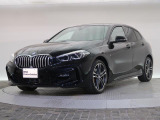 一目で伝わるBMW特有のスポーティーなプロポーションは、BMWの走行性能を生み出すのに欠かせない要因の一つです。細部まで拘りぬいたお車をぜひ一度ご覧ください!