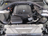 安心のBMW認定中古車は100項目の箇所を徹底的にチェック致します。機械的な箇所や電気系、コンピューターなどをご納車前に点検し、交換基準に達した部品は全て新品に修理返品した後にご納車致します。