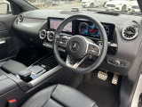 中古車だけではなく、新車も多岐にわたり、正規輸入車販売を行っております。全国選りすぐりの仕入ネットワークの中からあなたにピッタリのお車を探します!