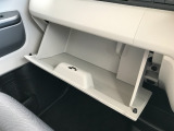 大型のグローブボックスです!