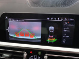 【バックカメラ】前後クリアランスソナー付なので、駐車が苦手な方でも安心です。ガイドの表示・非表示も切り替え可能です。