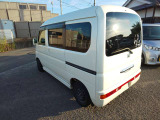 30台近くの展示車両をご用意し、ご来店お待ちしております。在庫は随時入れ替わっていますので、希望の車がない場合もちょくちょくサイトをご確認ください。