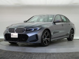 BMWのお車は、走行の安定性とコーナリングの良さを追求し、思い通りにハンドルの操作可能です。試乗車もご用意しておりますので、ぜひ&ldquo;駆け抜ける歓びをご体感ください!