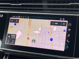 ●MMIナビゲーション『高解像度カラーディスプレイに、Bluetooth(R)接続によるハンズフリー通話機能を搭載しています。』