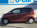 純正ホイールカバーで全体的にデザインがまとまっています。車も人も、オシャレはまずは足元からですね。