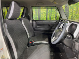 運転席シート廻りは使用感も少なく、良好な状態となっています。丁寧に使われていたことがよくわかりますね。