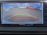 バックカメラ装備しております。駐車時に大変役に立ちますよ。駐車が苦手な方にも便利機能です。