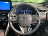 【純正革巻きステアリング】上質な革を使用することで、手にしっかり馴染みとても運転しやすいハンドルです♪