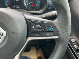 【プロパイロット】高速道でアクセル・ブレーキ・ハンドルをアシスト。運転の負担を軽減します。