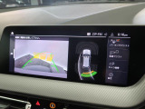 【バックカメラ】前後クリアランスソナー付なので、駐車が苦手な方でも安心です。ガイドの表示・非表示も切り替え可能です。