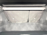 ●トランクルーム:趣味が広がる収容スペース!これだけの広さがあればお買い物やレジャーなどにも最適です!使用感も少なくきれいな状態を維持しております。
