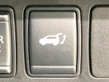【パワーバックドア】スマートキーや運転席のボタンを押すだけでリアゲートが自動で開閉します!荷物を持っている時や、高い位置にあるバックドアを閉める際に便利な機能です♪