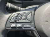 ■ステアリングスイッチ■ハンドル手元でオーディオの操作が簡単に出来ます。運転中でもナビまで手を伸ばさずに操作が出来て安心です。