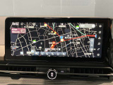 コネクテッドナビゲーションです♪目的地まで案内するナビゲーション機能の他にAPPLE CarPlayも搭載♪フルセグ画質で楽しめるTVやBluetooth 多彩な機能が満載で運転を快適にサポートしてくれます☆