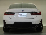 BMWのお車は、走行の安定性とコーナリングの良さを追求し、思い通りにハンドルの操作可能です。試乗車もご用意しておりますので、ぜひ&ldquo;駆け抜ける歓びをご体感ください!