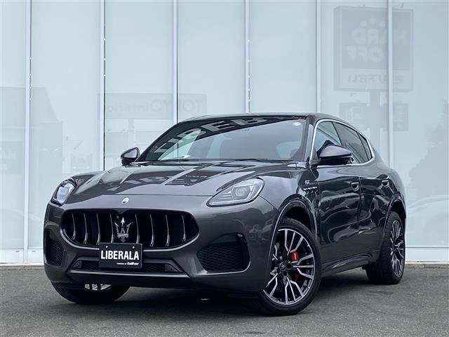 グレカーレ GT 4WD 本革シート