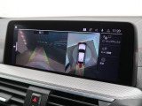 【アラウンドビューモニター】バックカメラに加え、360度のカメラで駐車も楽々。駐車が苦手な方でも安心してお乗りいただけます。