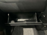 収納スペースもたくさん有ります☆車検証や小物類などすっきり収納♪