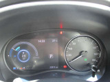 運転席のスピードメーターになります。明るく見やすく安全快適なドライブを楽しめます。