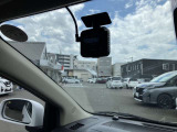 日産純正ドライブレコーダーが付いております!運転中の録画を行ってくれますので、万が一のときに役に立ってくれますよ!