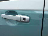 運転席ドアハンドル周辺の写真です。