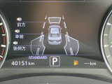 メーター内のディスプレイには運転をサポートするさまざまな情報を表示。