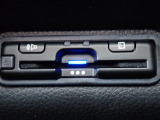 ■【ETC車載器】が装備されています。セットアップをしてお渡しとなり、ETCカードを差し込むだけで高速道路の利用が可能です。