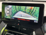 【パノラミックビューモニター】専用のカメラにより、上から見下ろしたような視点で360度クルマの周囲を確認することができます☆死角部分も確認しやすく、狭い場所での切り返しや駐車もスムーズに行えます。