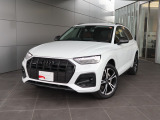・斜めからAudiを見るとプレス技術の高さを感じることができます。