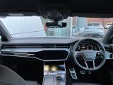 指定工場で車検までご対応可能。6ベイを完備したサービス工場を併設し、快適なAudiライフをサポートします。詳しくは0078-6002-900146中古車スタッフまで