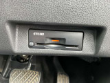 ETCも装備で高速の料金所もスムースに通過。