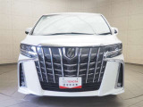 ワイド&ローのスタイルで走行安定性もばっちりです。運転しやすくロングドライブも安心です。