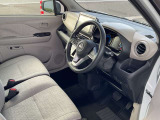 運転席・助手席の方が座るシートです。実際お座りいただくのが、分かりやすいと思います。お気軽にご来店ください