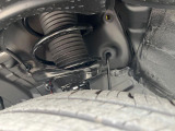 お車を安心してお乗りいただく為には、足回りの定期点検が欠かせません。サービスサポート(有償保証)では無料点検もご提供しており、安心のカーライフをお過ごしいただけるサポート体制が整っています。