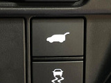 【パワーバックドア】スマートキーや運転席のボタンを押すだけでリアゲートが自動で開閉します!荷物を持っている時や、高い位置にあるバックドアを閉める際に便利な機能です♪