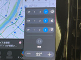 【シートベンチレーション】夏場は涼しい風でお尻や背中の熱・ムレを防ぎ、冬にはエアコンよりも早く温まってポカポカに!レザーシートにうれしい装備で、どんな季節も快適にお過ごしいただけます。