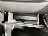 「収納スペース」使いやすい収納を、使いやすい場所に。様々な場所に収納スペースがあり使い勝手も良いので車内もスッキリして綺麗を保てます