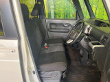 運転席シート廻りは使用感も少なく、良好な状態となっています。丁寧に使われていたことがよくわかりますね。