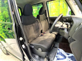 運転席シート廻りは使用感も少なく、良好な状態となっています。丁寧に使われていたことがよくわかりますね。