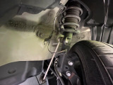 お車を安心してお乗りいただく為には、足回りの定期点検が欠かせません。サービスサポート(有償保証)では無料点検もご提供しており、安心のカーライフをお過ごしいただけるサポート体制が整っています。