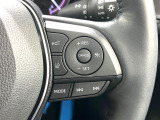 【レーダークルーズコントロール】高速道路での長距離走行が楽に!!自動で速度を保つクルーズコントロールが、衝突軽減システムと連携し、前方の車両を感知して車間を保つように速度調節してくれます!!