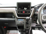中古車は一物一価、同じようなお車でも、整備状況、外内装の状態など様々です。