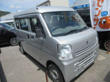 お客様が安心して中古車を購入できるよう、中古車の価格や品質の適正な情報を提供し、近年問題となっております修復暦の偽り・メーター改ざん車の排除に努めています。