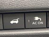 【パワーバックドア】スマートキーや運転席のボタンを押すだけでリアゲートが自動で開閉します!荷物を持っている時や、高い位置にあるバックドアを閉める際に便利な機能です♪