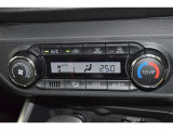 当店は全車『ロングラン保証』付!(1年間、距離無制限 HV車はHV保証付) 別途延長保証もご用意しております♪ ぜひ現車を確認にご来店ください